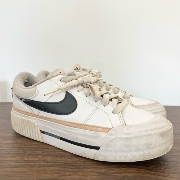 Nike Womens 7 Court Legacy Lift Casual Sneakers DM7590-100 White Black READ - Picture 1 of 8